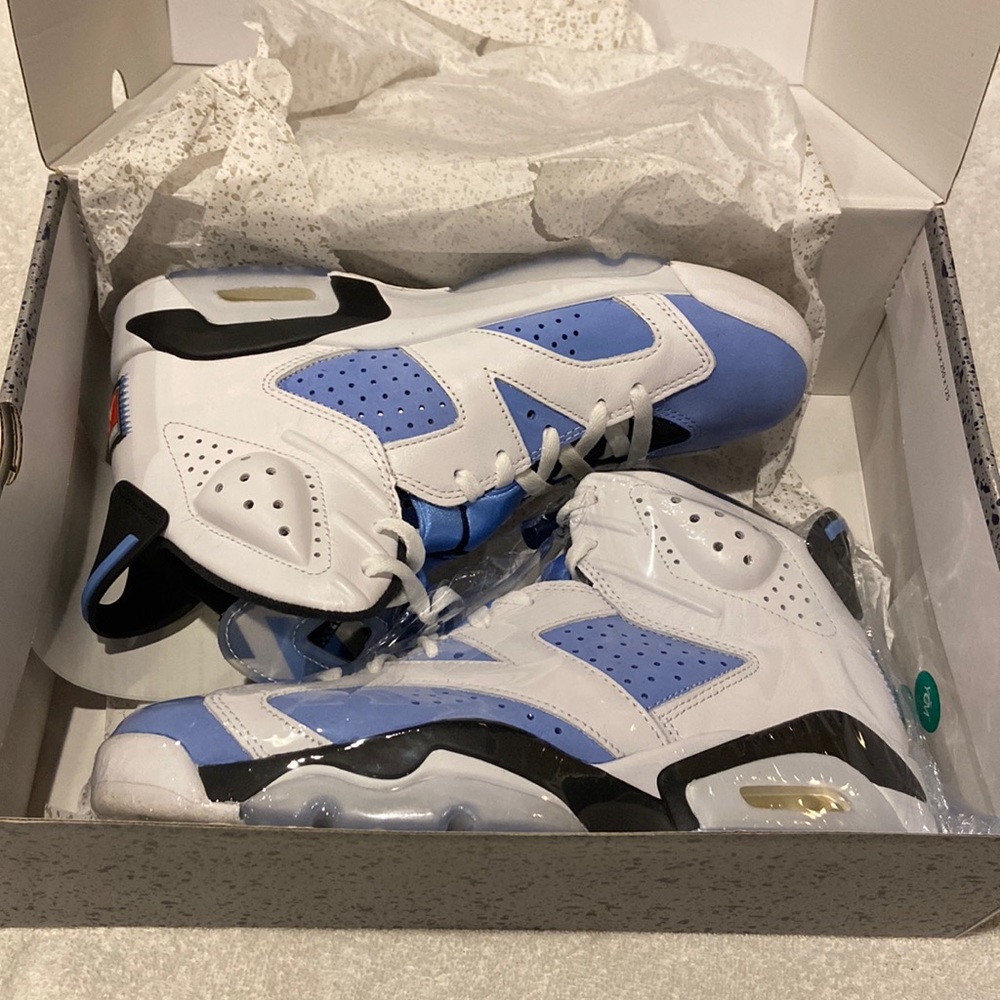 Air Jordan Retro Unc Blue
